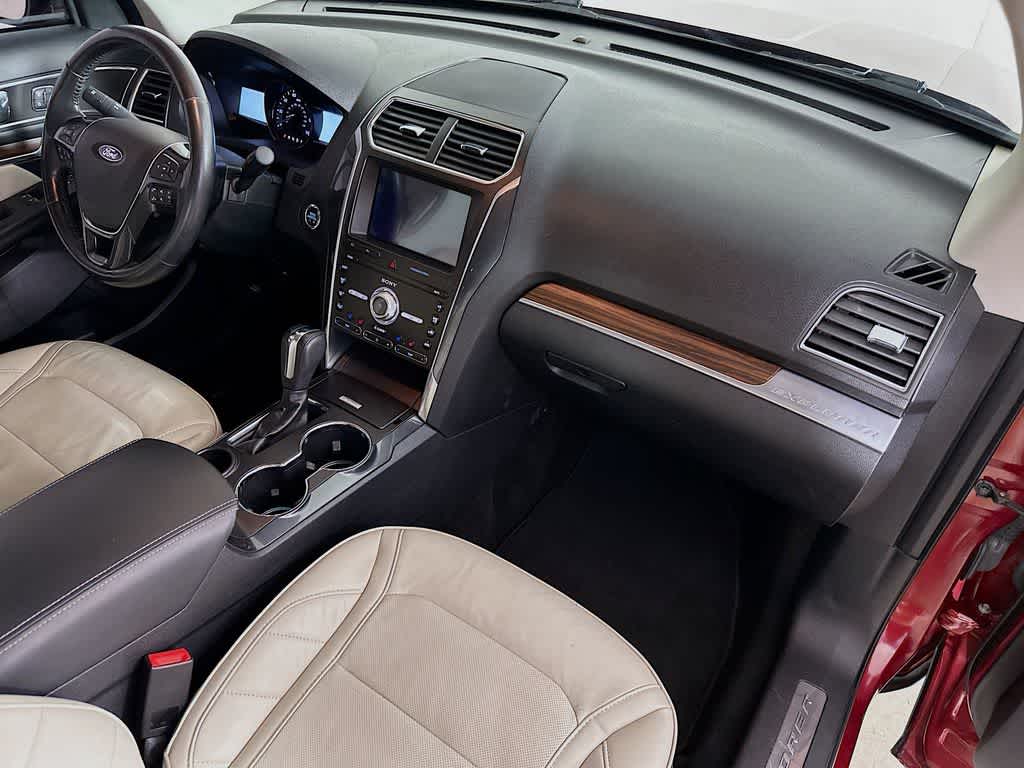 Thumbnail: 2019 Ford Explorer - 34