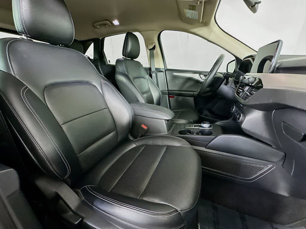 Thumbnail: 2020 Ford Escape - 15