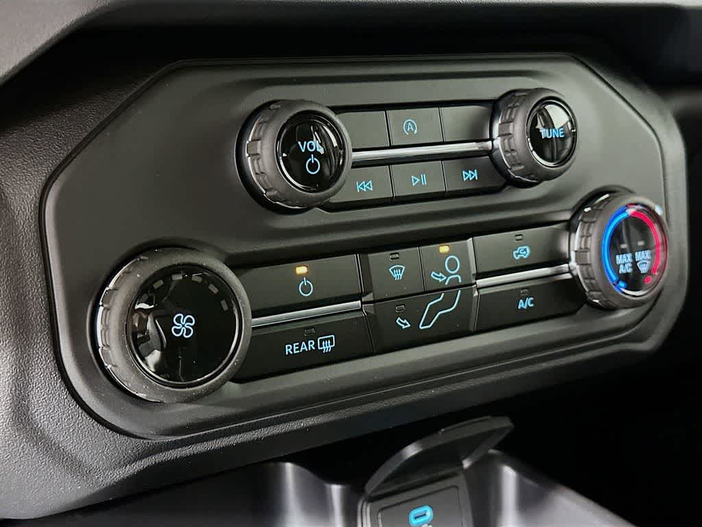 Thumbnail: 2025 Ford Bronco - 17