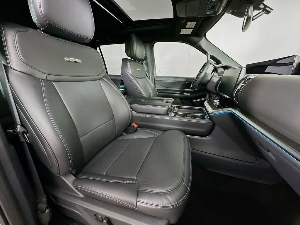 Thumbnail: 2026 Ford Expedition - 15