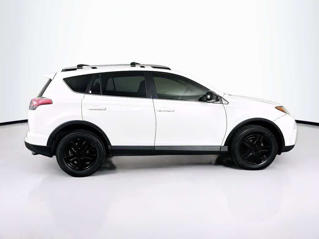 Thumbnail: 2016 Toyota RAV4 - 24