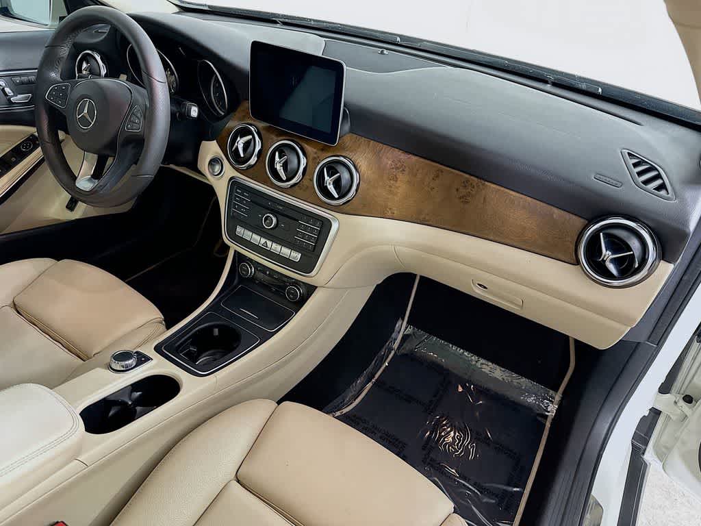 Thumbnail: 2018 Mercedes-Benz GLA - 34