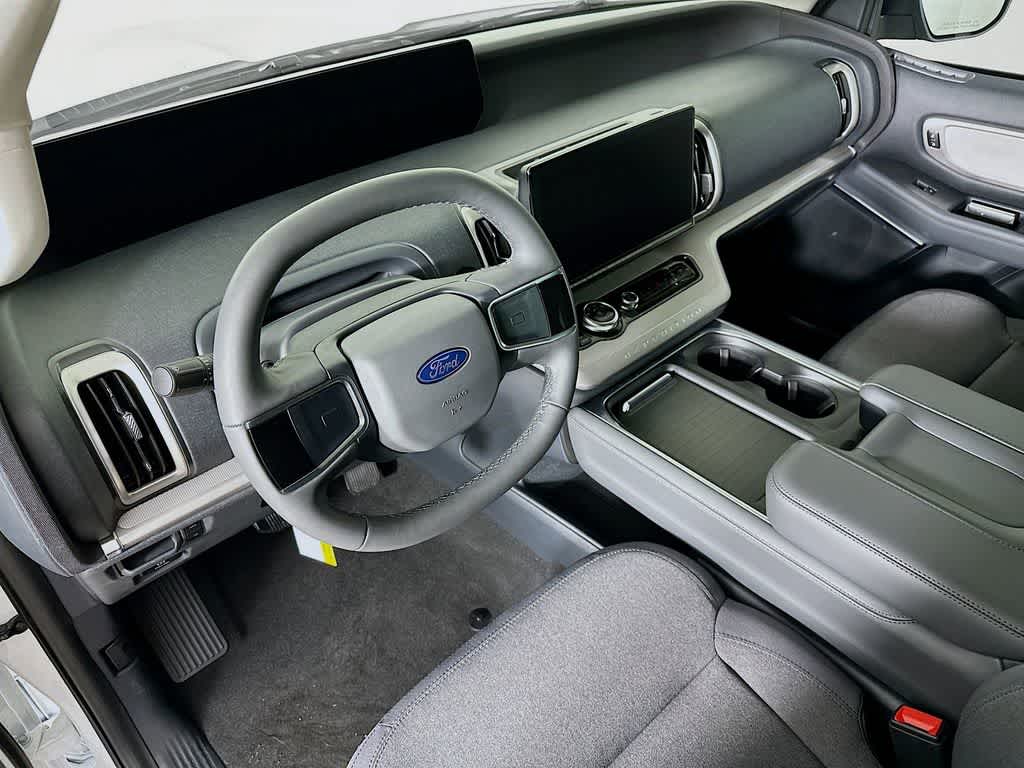 Thumbnail: 2026 Ford Expedition - 2