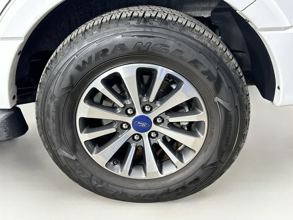 Thumbnail: 2017 Ford Expedition - 8