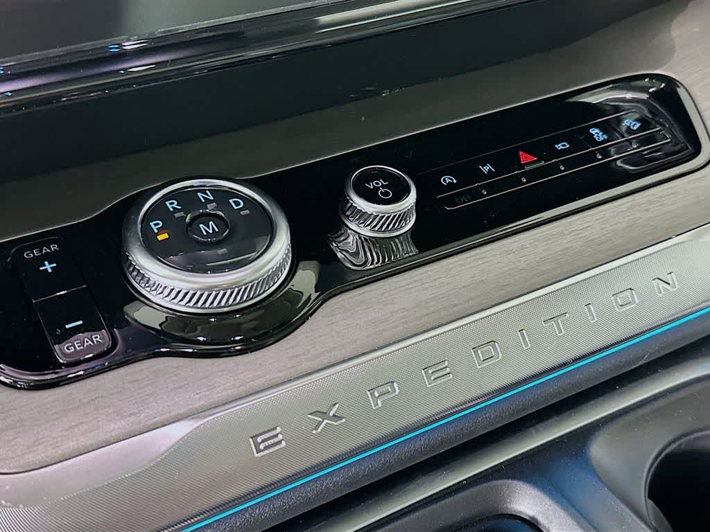 Thumbnail: 2026 Ford Expedition - 18