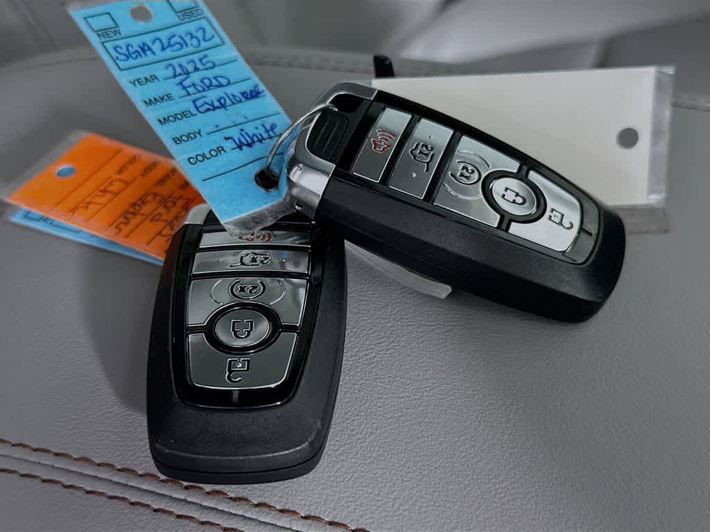 Thumbnail: 2025 Ford Explorer - 21