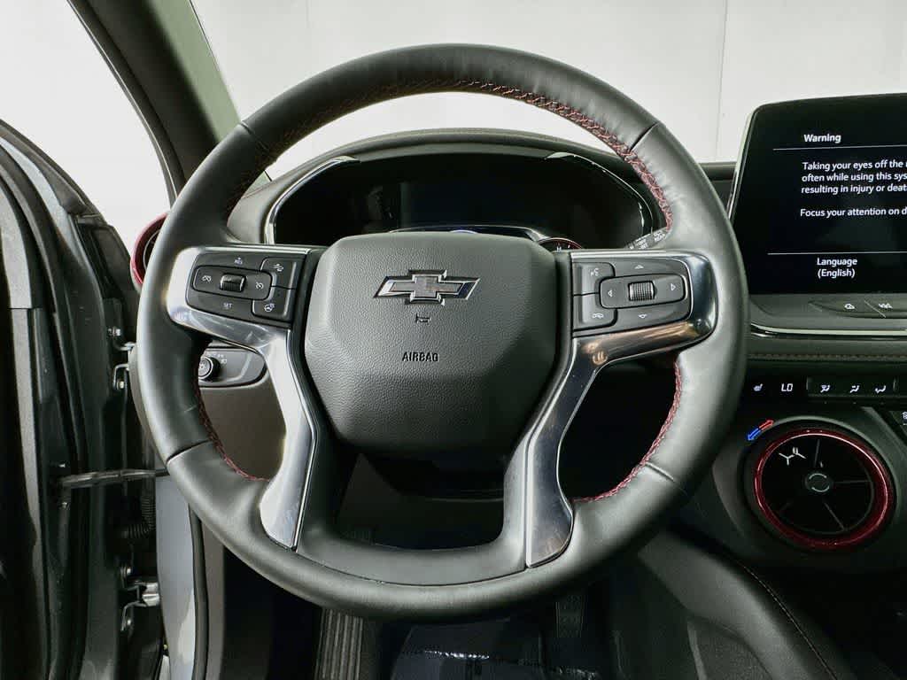 Thumbnail: 2025 Chevrolet Blazer - 16