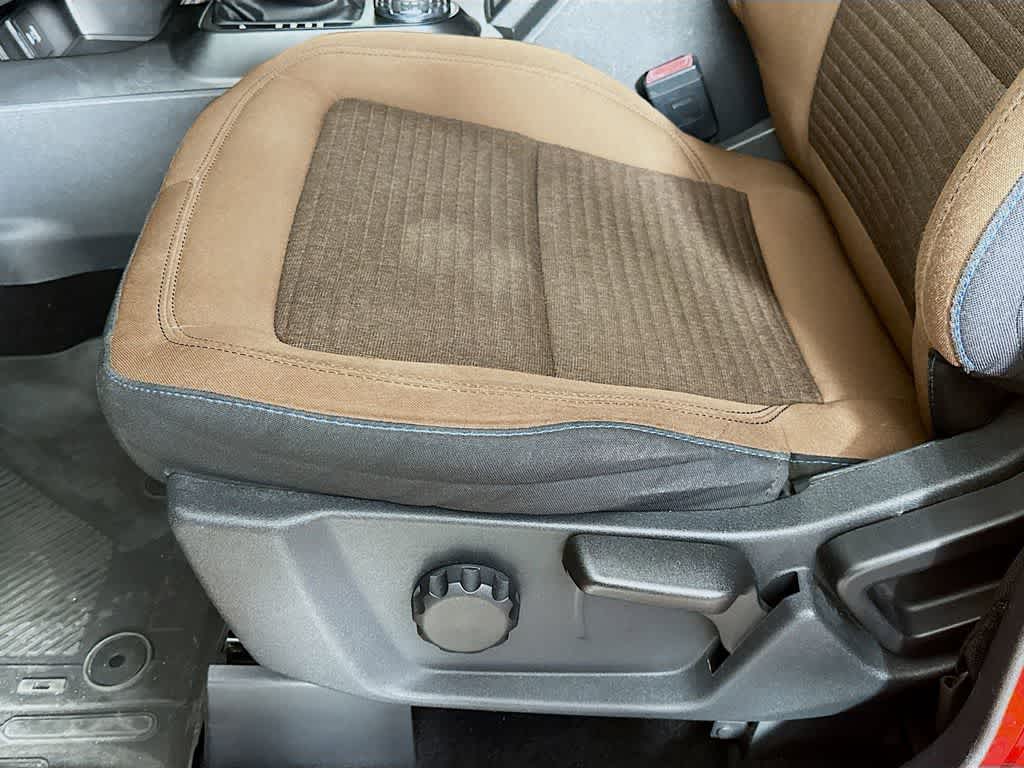 Thumbnail: 2022 Ford Bronco - 29