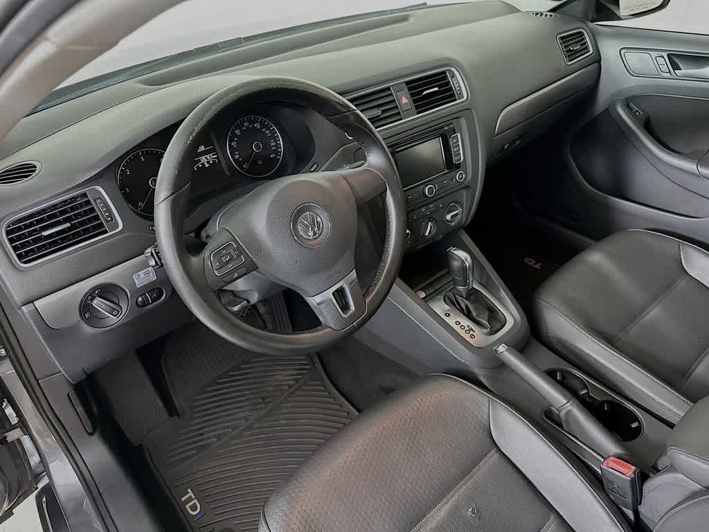 Thumbnail: 2014 Volkswagen Jetta - 2