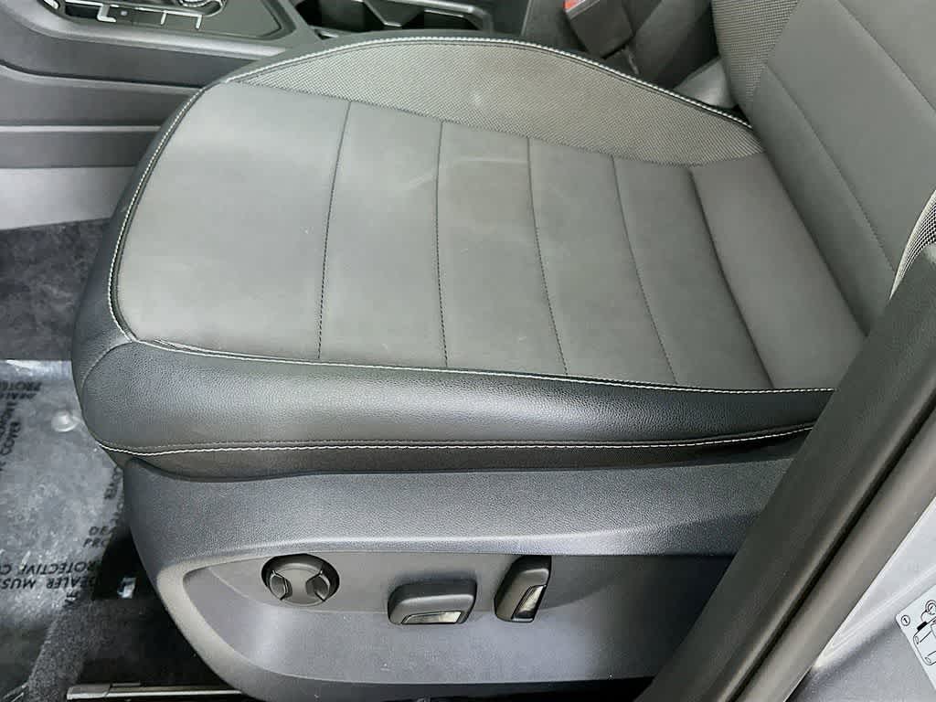 Thumbnail: 2022 Volkswagen Taos - 29