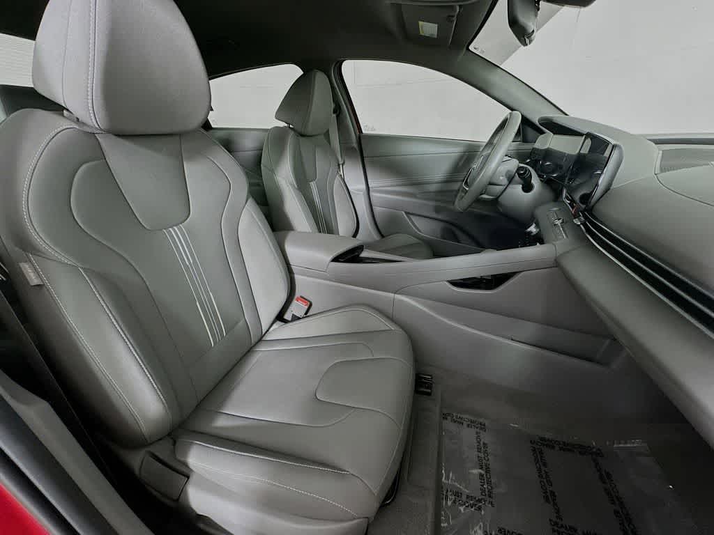 Thumbnail: 2023 Hyundai Elantra - 14