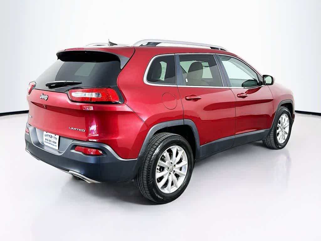 Thumbnail: 2016 Jeep Cherokee - 25