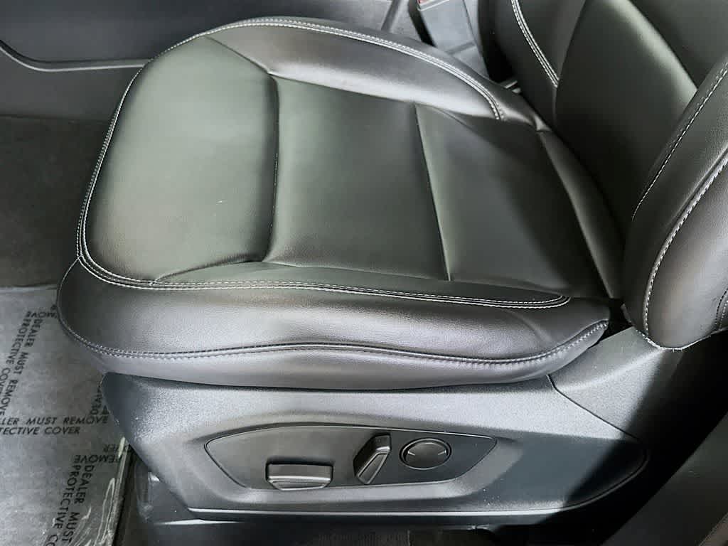 Thumbnail: 2022 Ford Explorer - 30