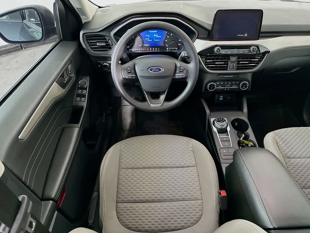 Thumbnail: 2022 Ford Escape - 10