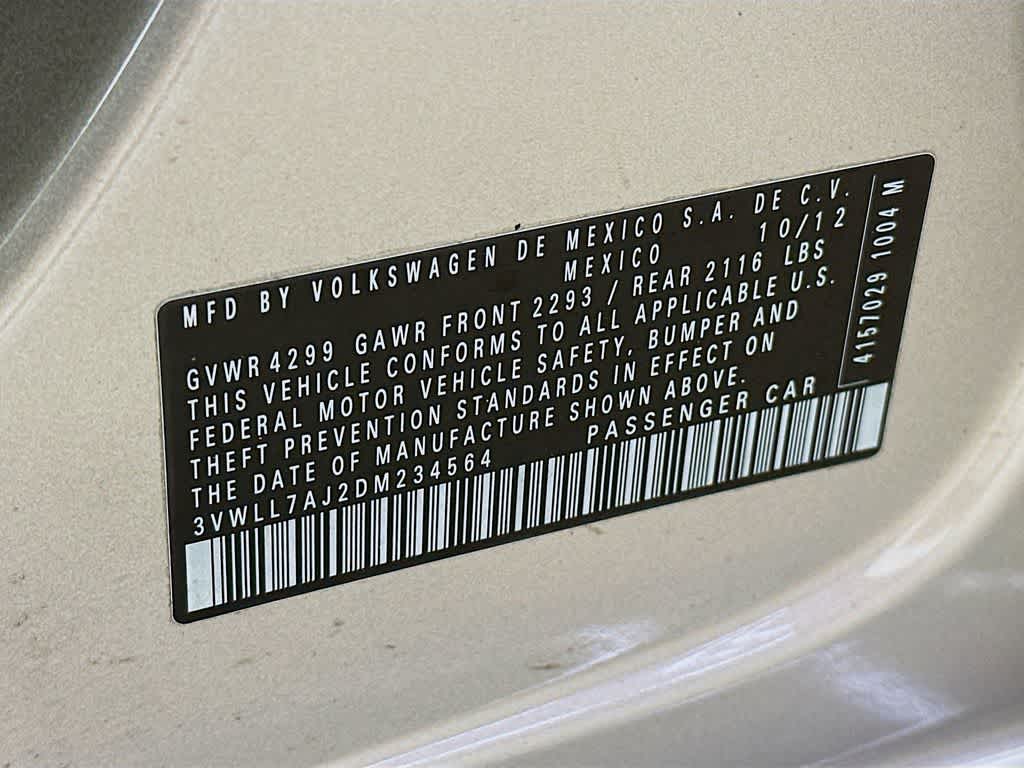 Thumbnail: 2013 Volkswagen Jetta - 21