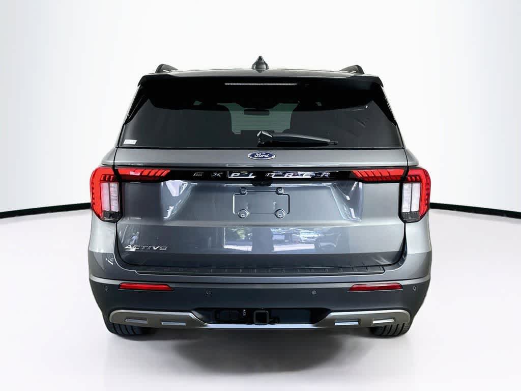 Thumbnail: 2026 Ford Explorer - 5