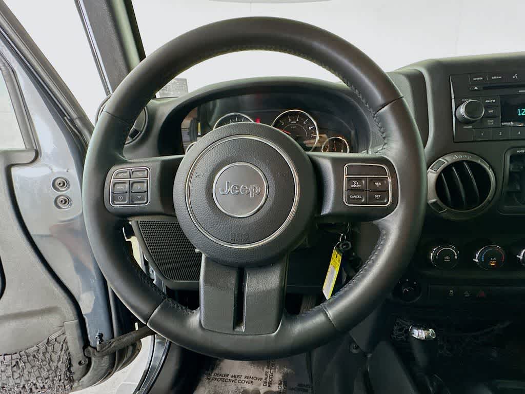 Thumbnail: 2017 Jeep Wrangler - 15