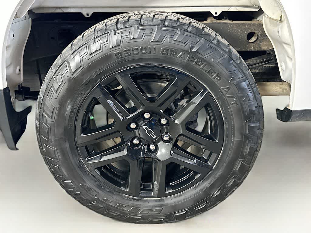 Thumbnail: 2023 Chevrolet Silverado 1500 - 8