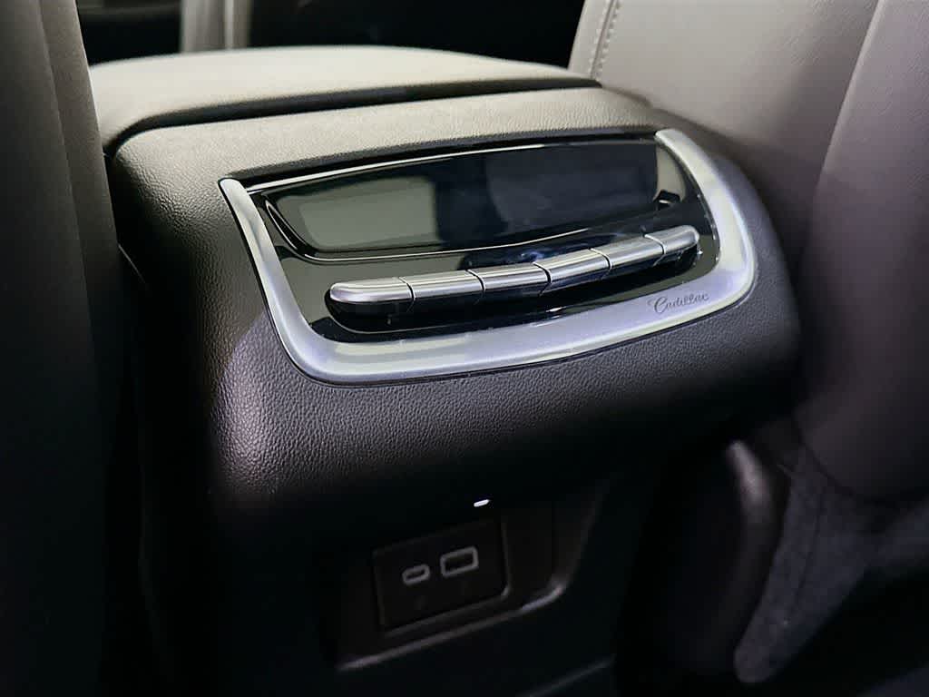 Thumbnail: 2025 Cadillac XT6 - 13