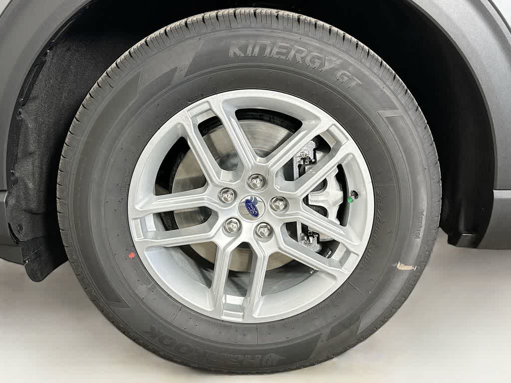 Thumbnail: 2026 Ford Explorer - 8