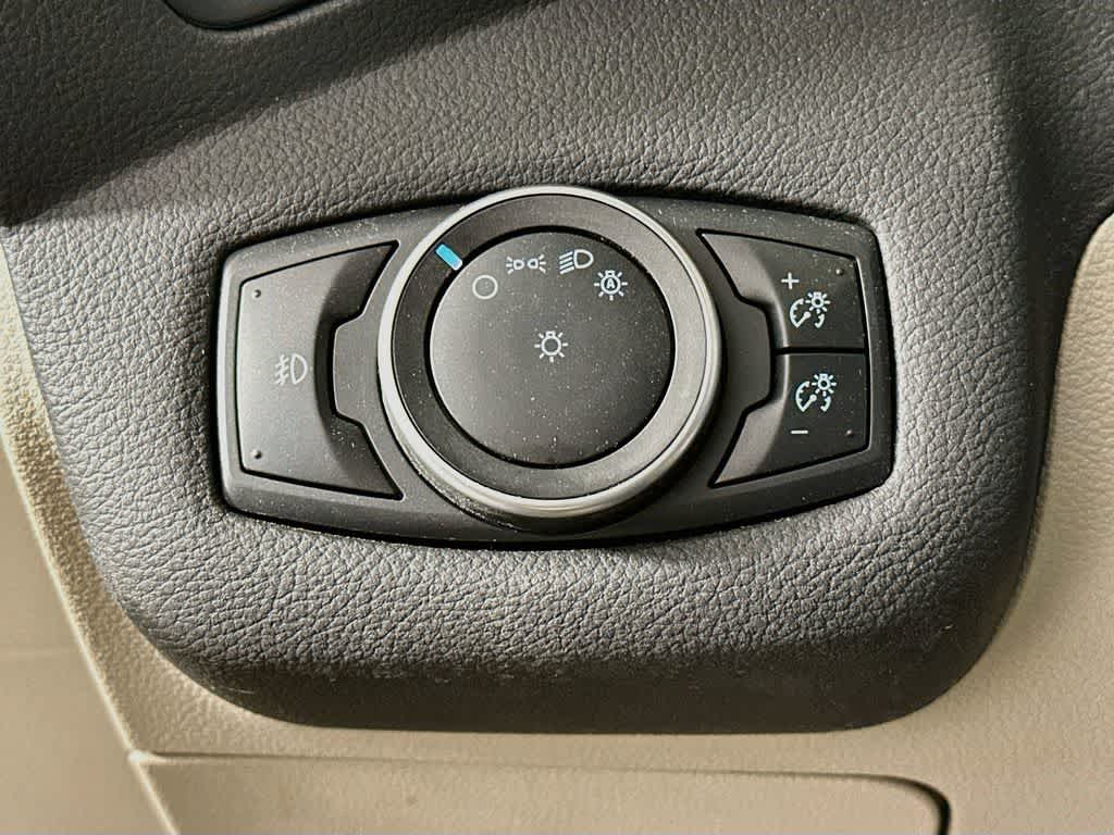 Thumbnail: 2015 Ford Escape - 27