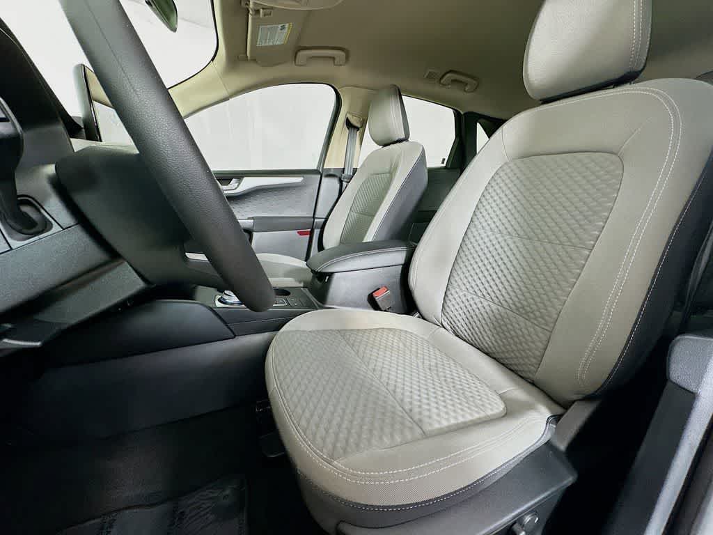 Thumbnail: 2020 Ford Escape - 12
