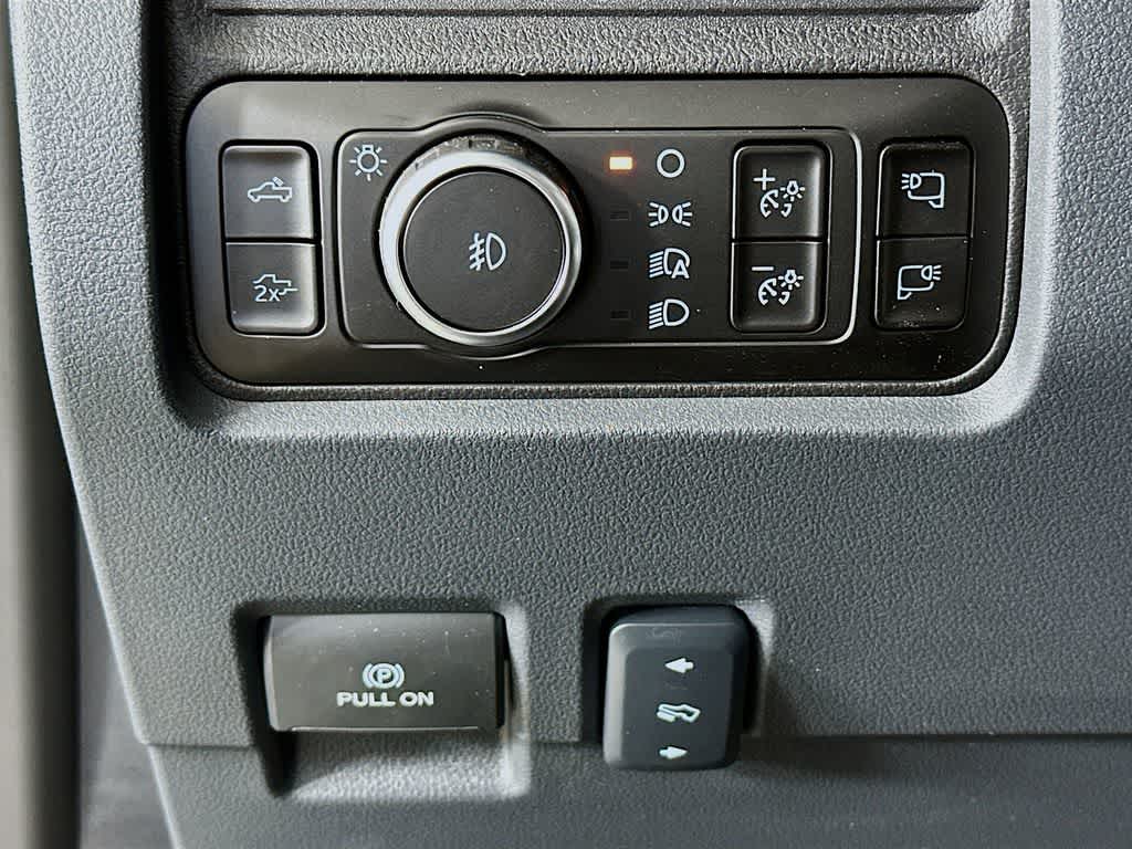 Thumbnail: 2025 Ford F-350 - 26