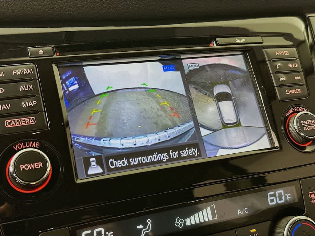 Thumbnail: 2017 Nissan Rogue Sport - 29