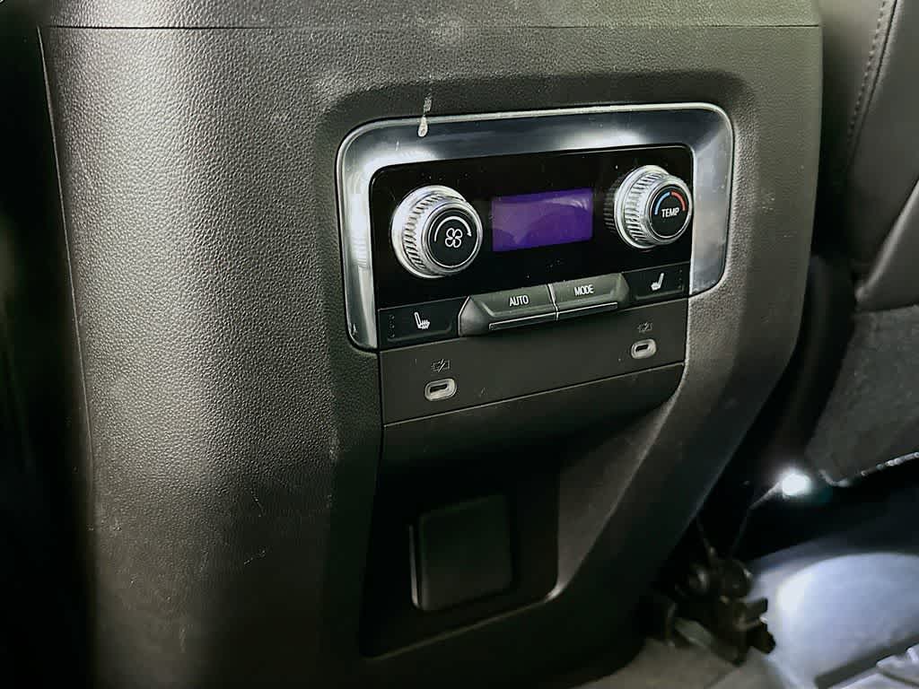 Thumbnail: 2021 GMC Yukon - 13