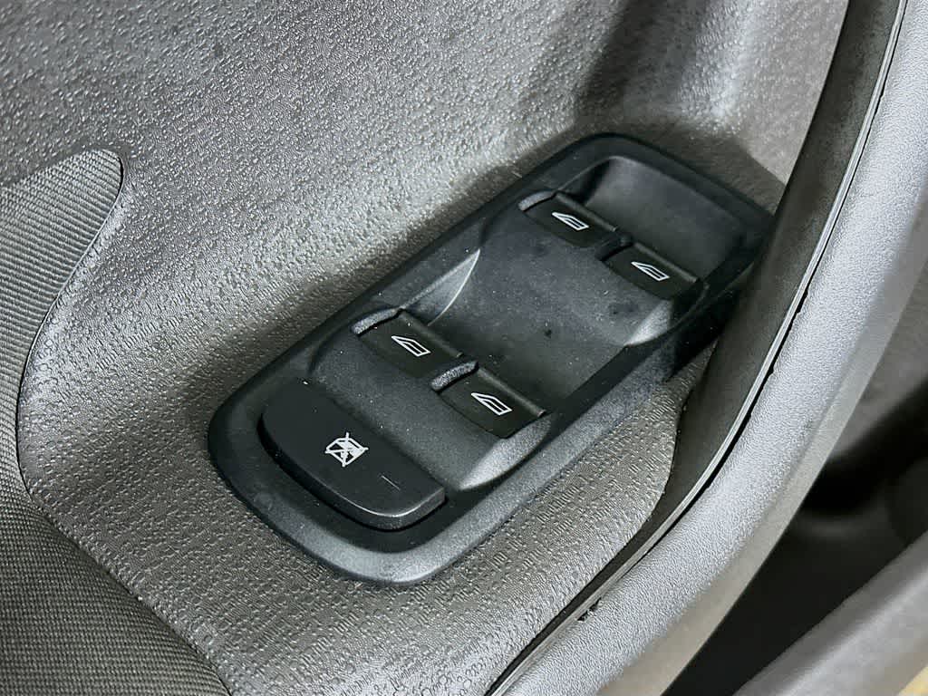 Thumbnail: 2016 Ford Fiesta - 27