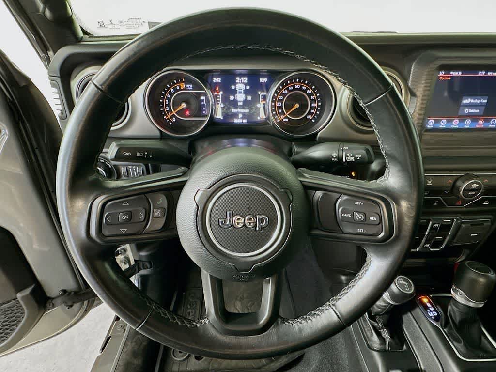 Thumbnail: 2021 Jeep Gladiator - 15