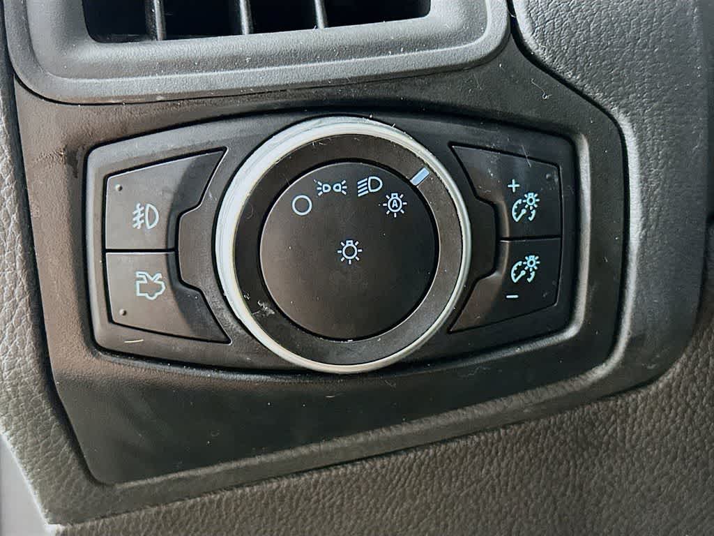 Thumbnail: 2017 Ford Focus - 26