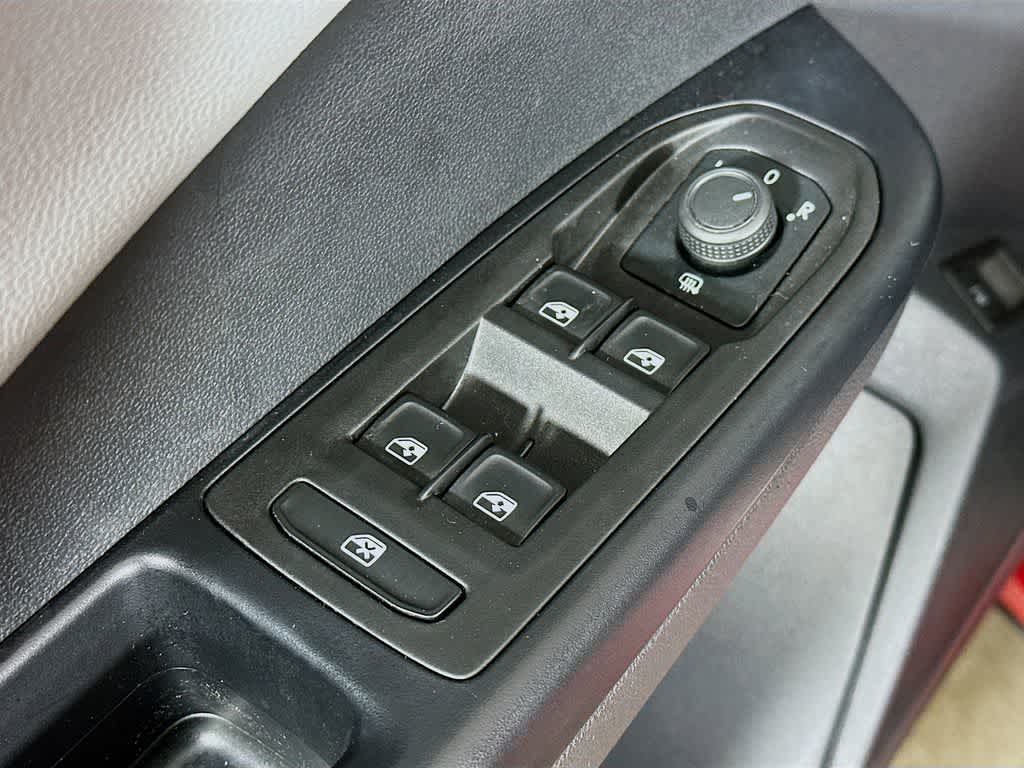 Thumbnail: 2023 Volkswagen Taos - 28