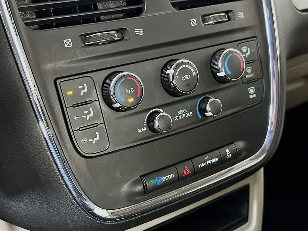 Thumbnail: 2018 Dodge Grand Caravan - 18