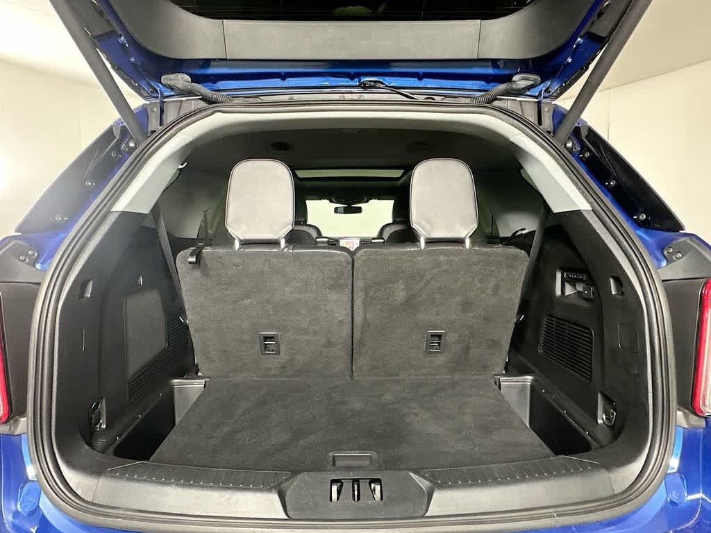Thumbnail: 2021 Ford Explorer - 21