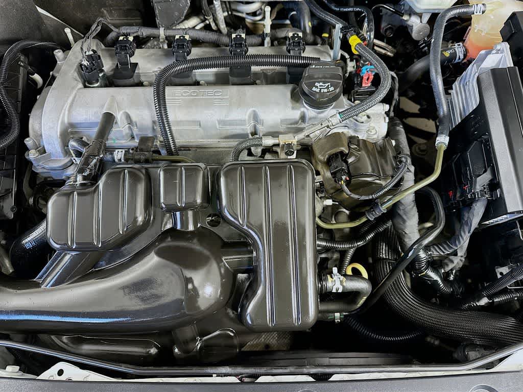 Thumbnail: 2016 Buick Verano - 9