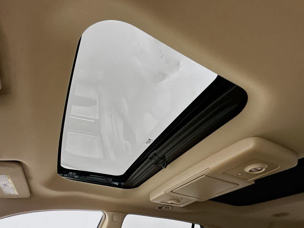 Thumbnail: 2010 Buick Enclave - 32