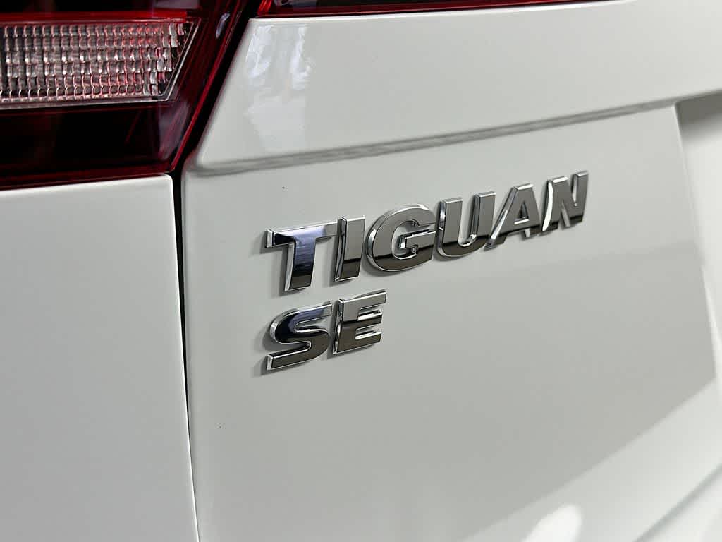 Thumbnail: 2021 Volkswagen Tiguan - 7