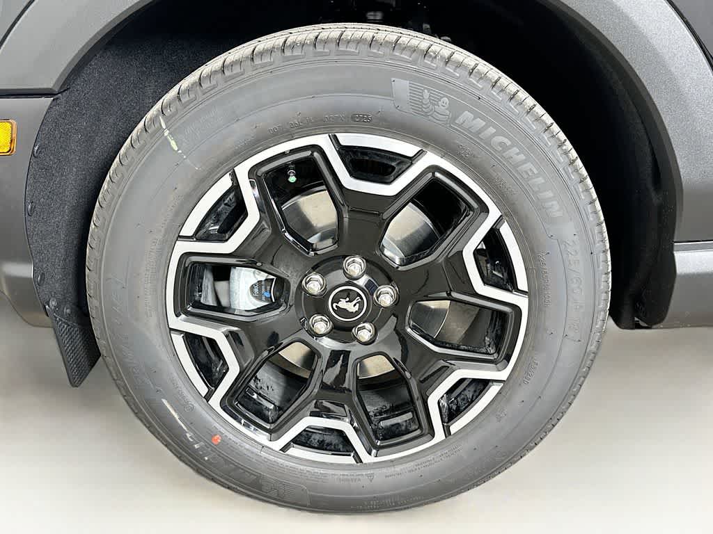 Thumbnail: 2025 Ford Bronco Sport - 8