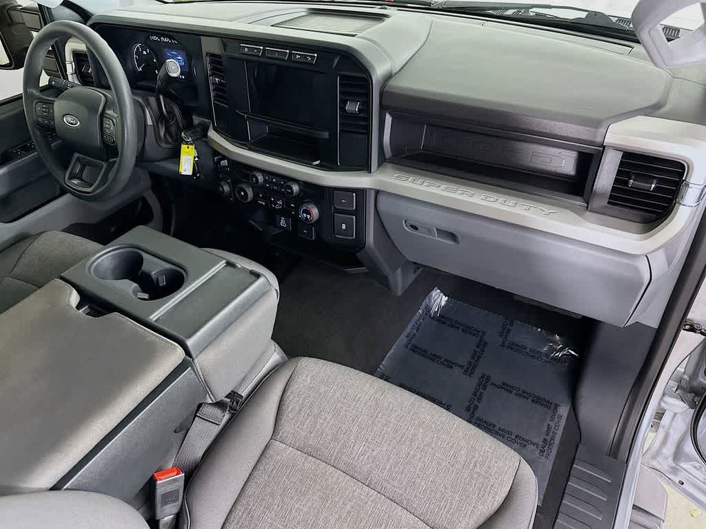 Thumbnail: 2024 Ford Econoline - 31