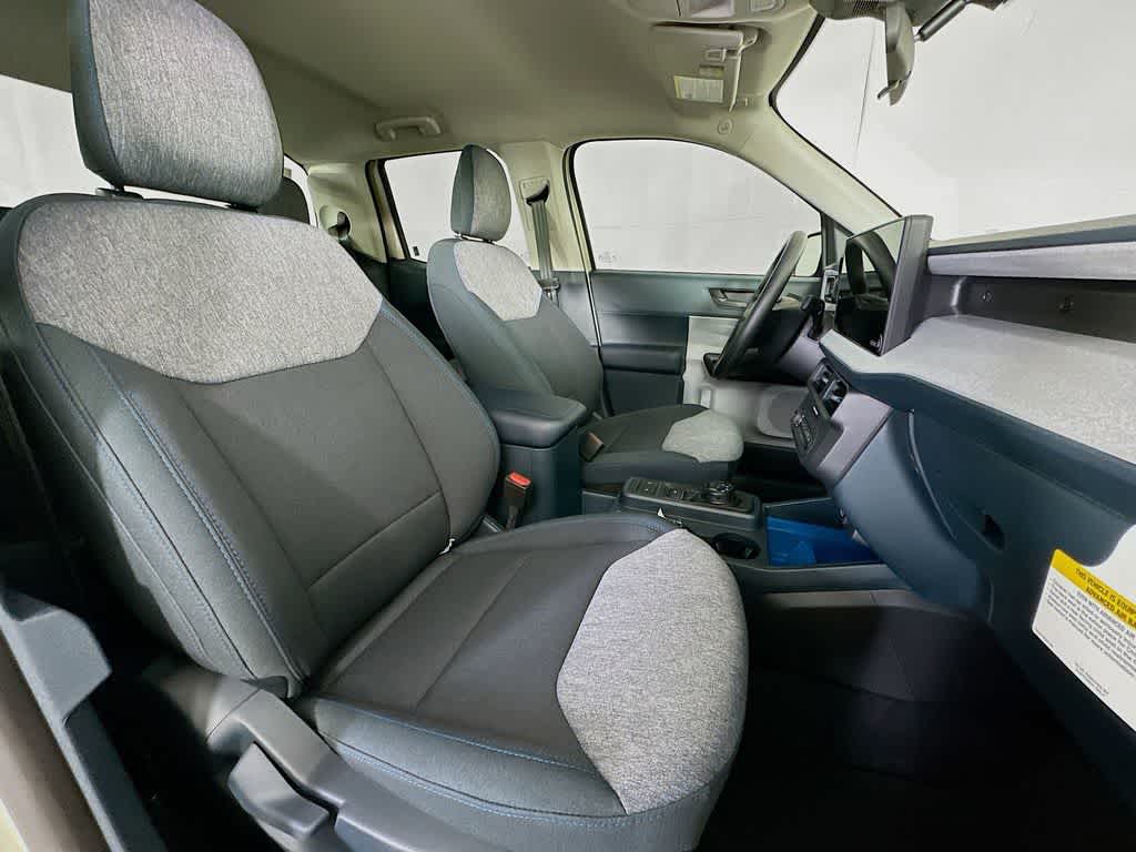 Thumbnail: 2025 Ford Maverick - 14