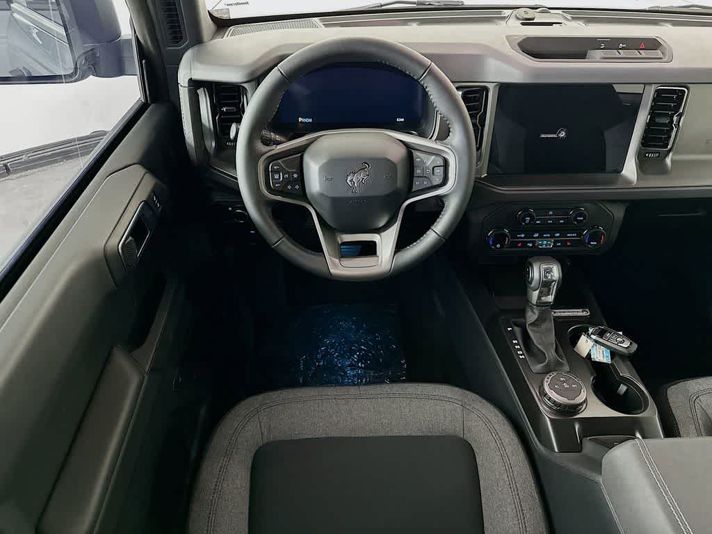 Thumbnail: 2025 Ford Bronco - 10