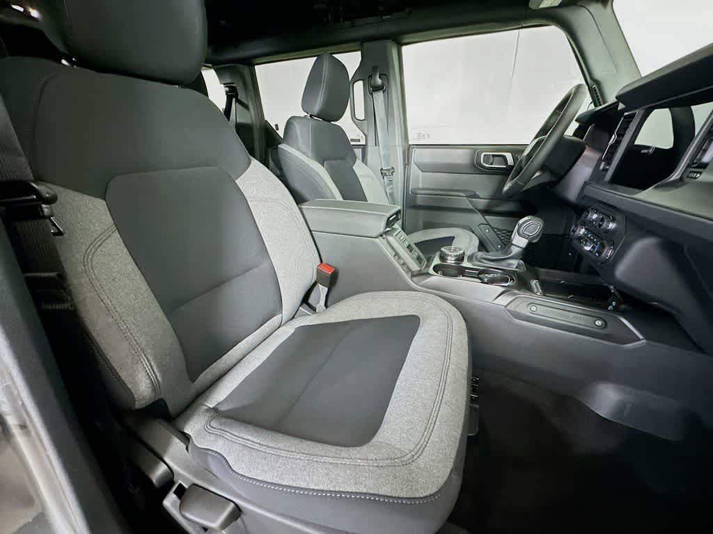 Thumbnail: 2025 Ford Bronco - 15