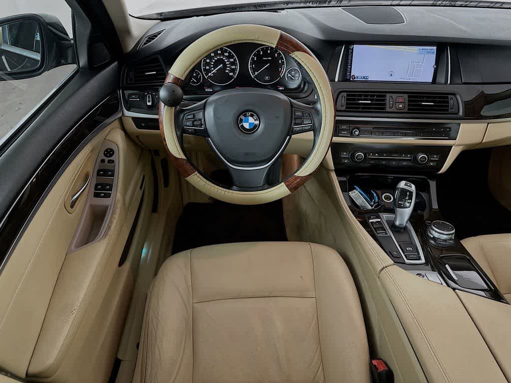 Thumbnail: 2015 BMW 5 Series - 10