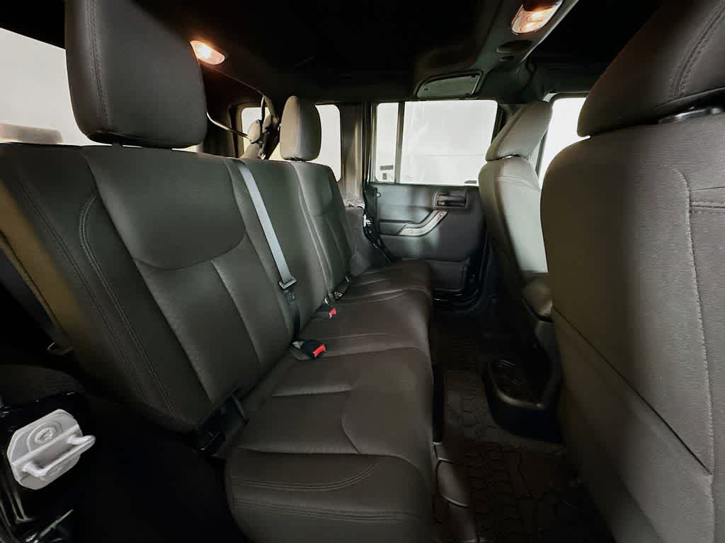 Thumbnail: 2016 Jeep Wrangler - 27