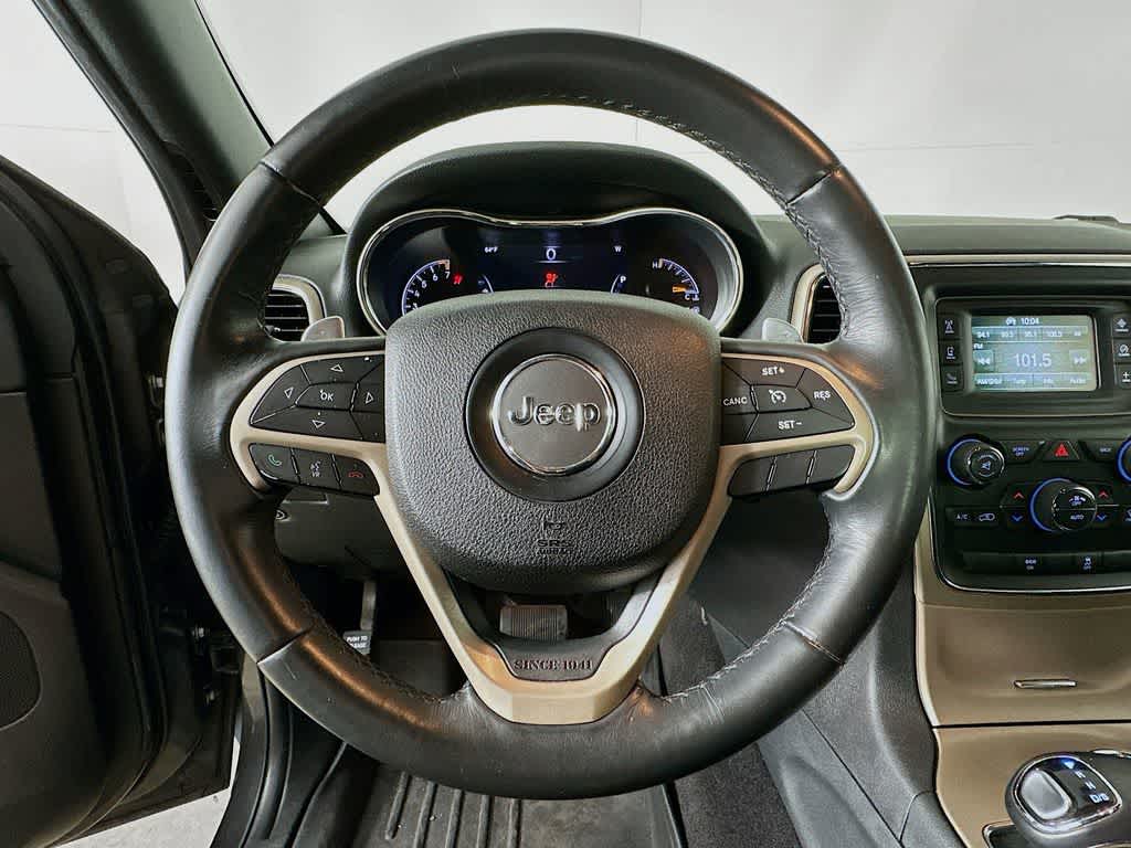 Thumbnail: 2015 Jeep Grand Cherokee - 16