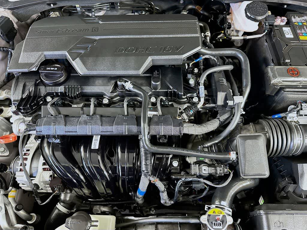 Thumbnail: 2024 Hyundai Elantra - 8