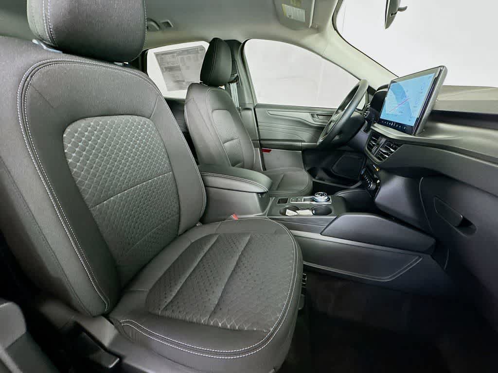 Thumbnail: 2025 Ford Escape - 15