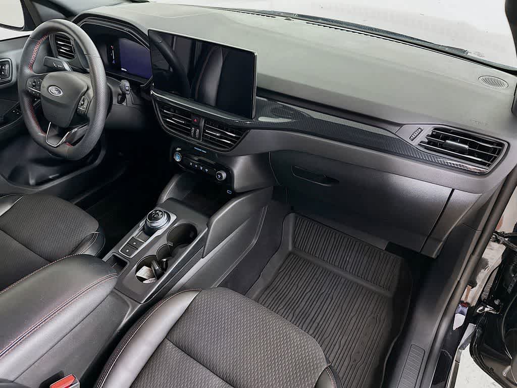 Thumbnail: 2023 Ford Escape - 32