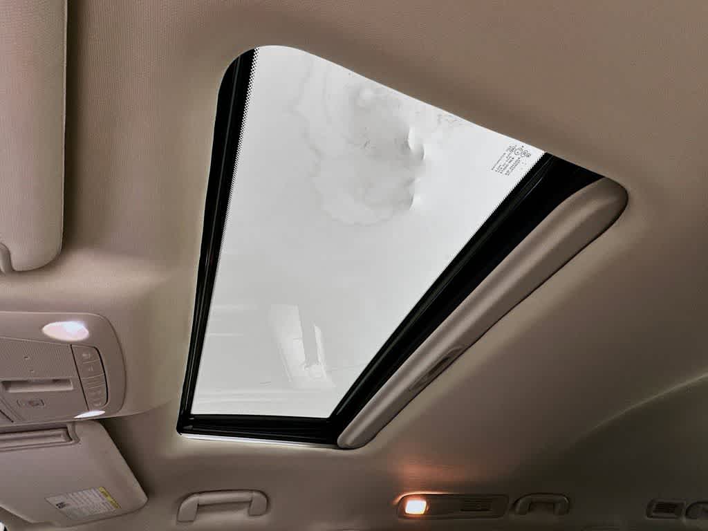 Thumbnail: 2021 Nissan Armada - 32